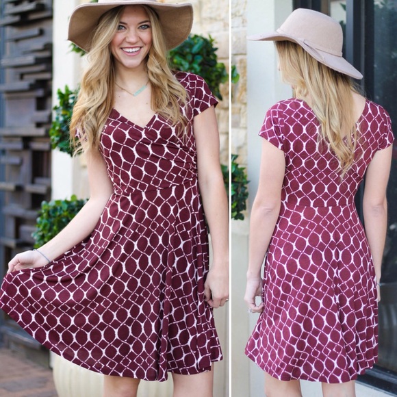 Last one!!! SMALL Burgundy Faux wrap dress - Picture 2 of 6